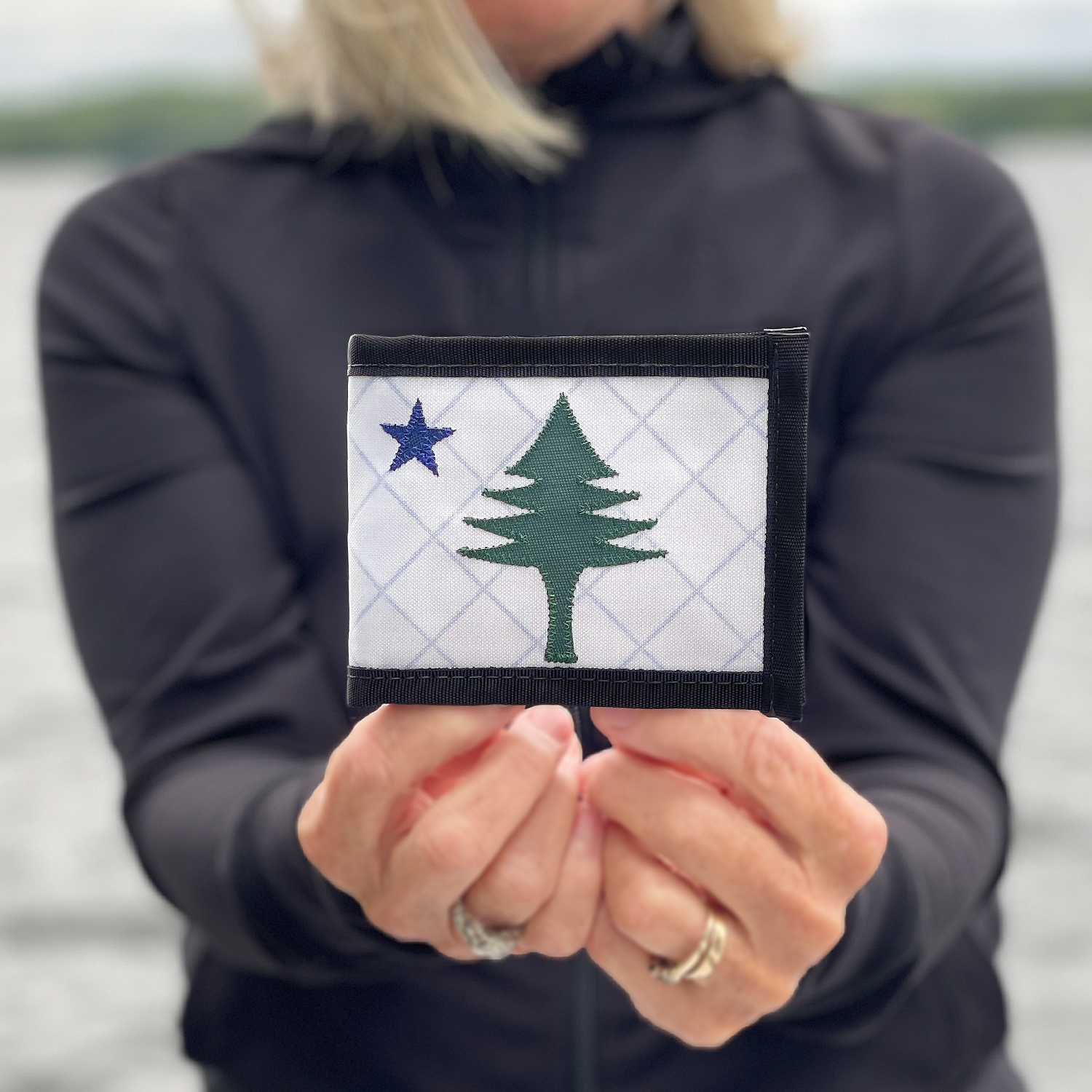 Flowfold Minimalist Original Maine Slim Vanguard Bifold Wallet Made in USA, Maine by Flowfold Recycled White